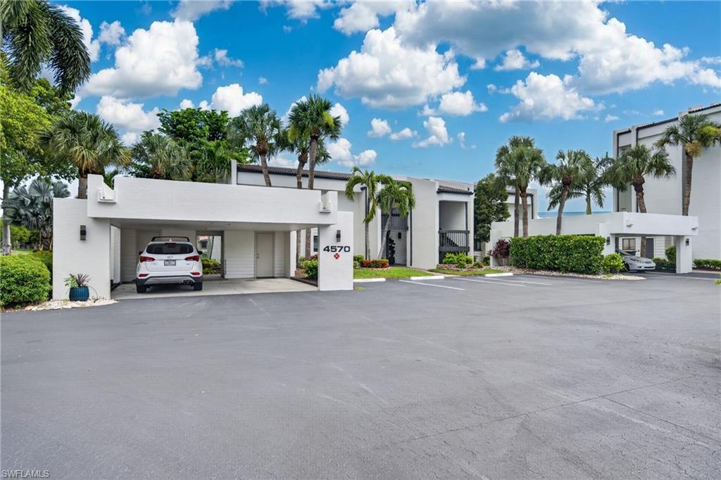 4570 Trawler CT 102 photo 26