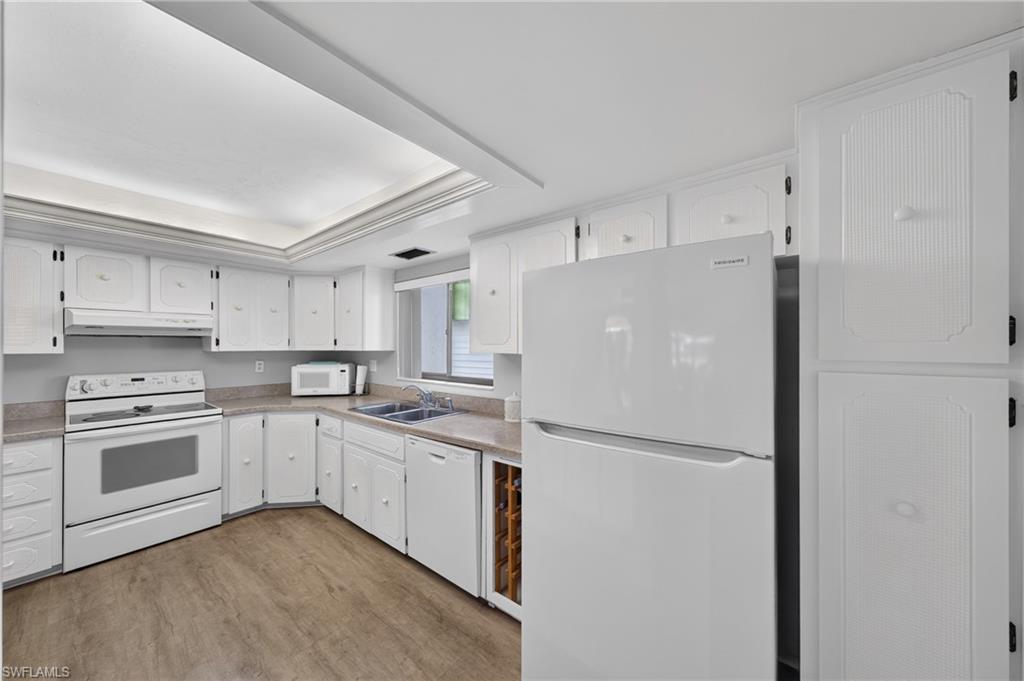 4570 Trawler CT 102 photo 9