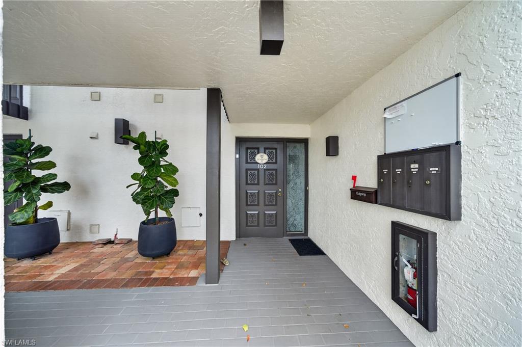 4570 Trawler CT 102 photo 24