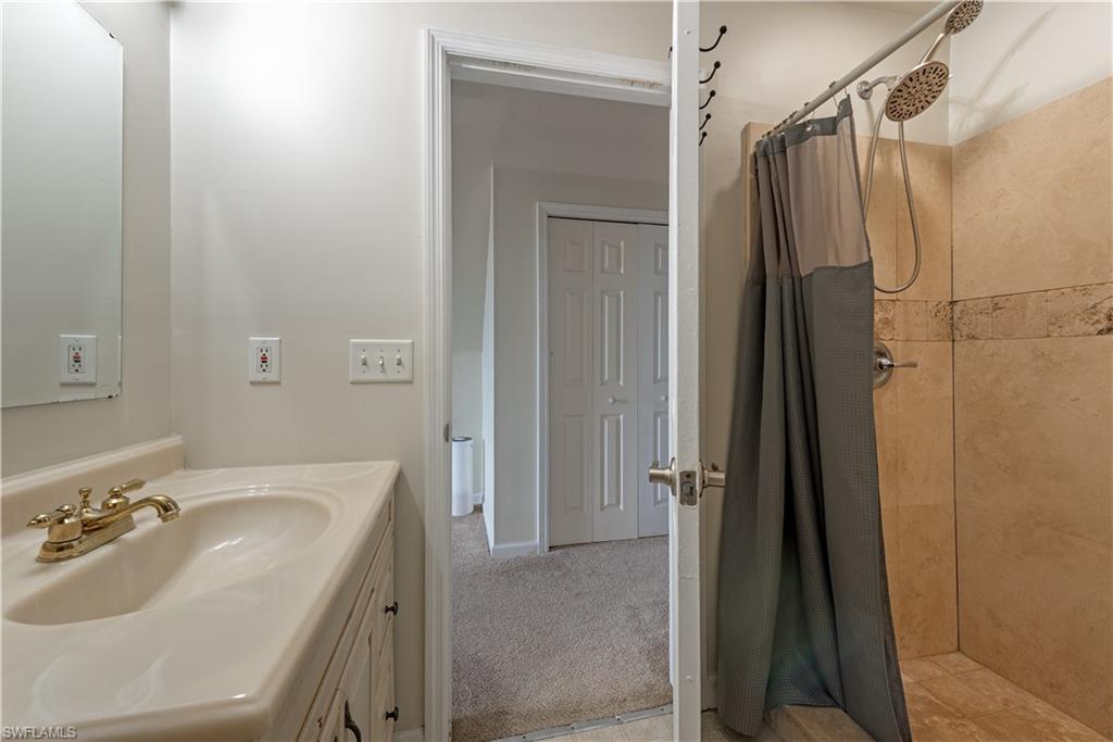 481 Leawood CIR
