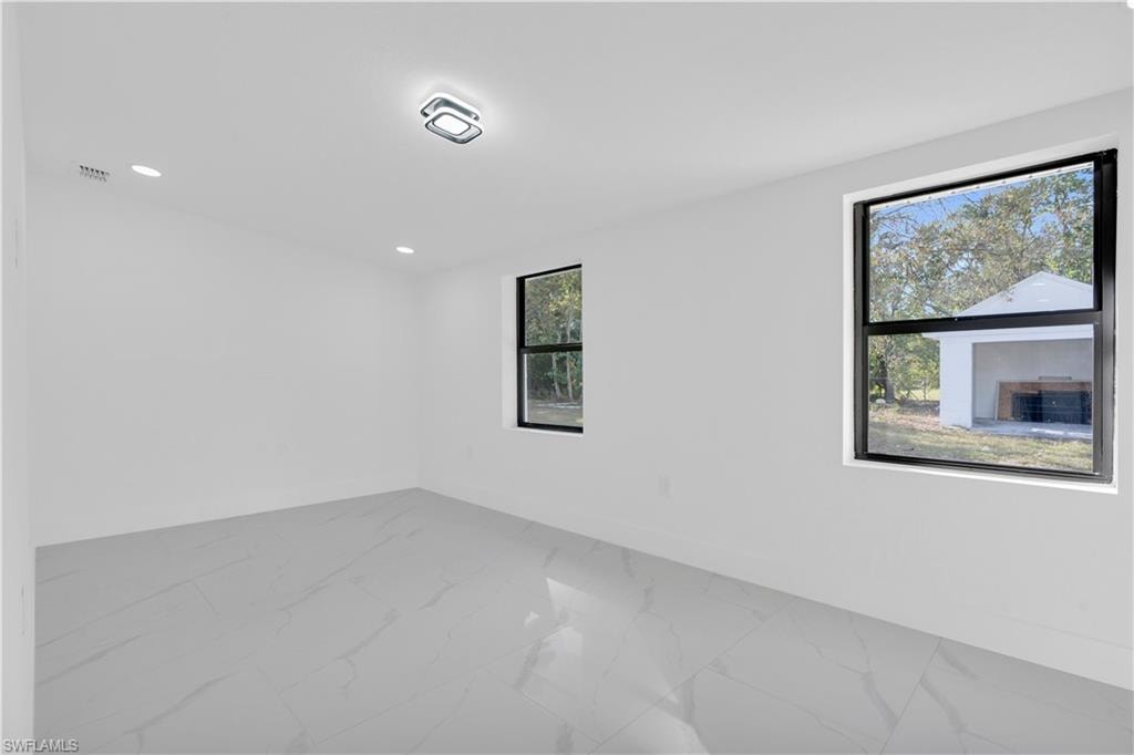 356 New York DR photo 24