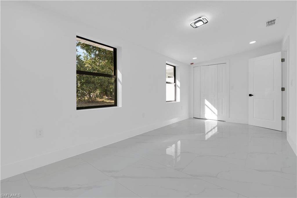 356 New York DR photo 18