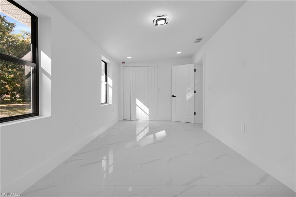 356 New York DR photo 21