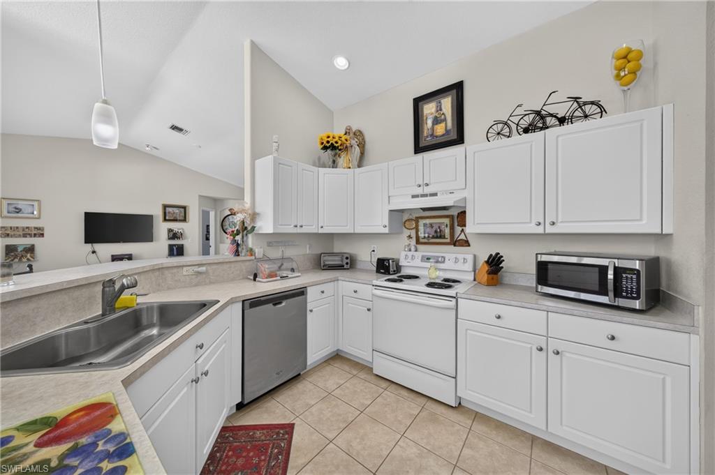 2613 SW 27th ST photo 8