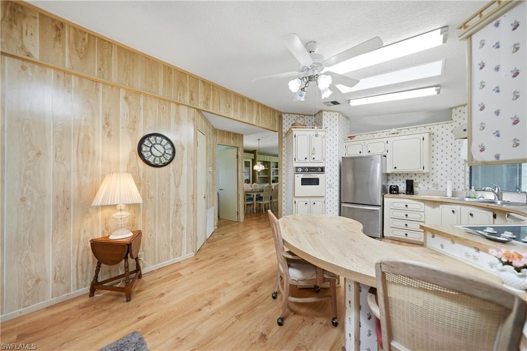 16209 Asheboro CT photo 18