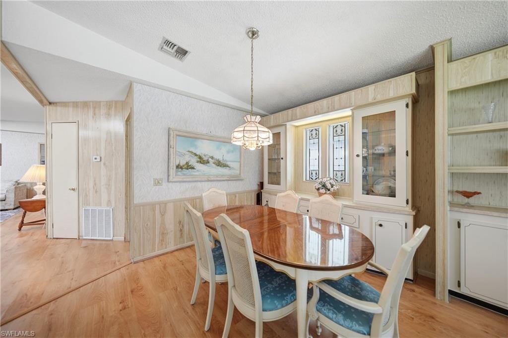 16209 Asheboro CT photo 19