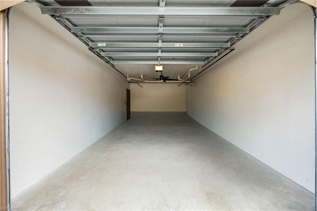 OVERSIZED GARAGE