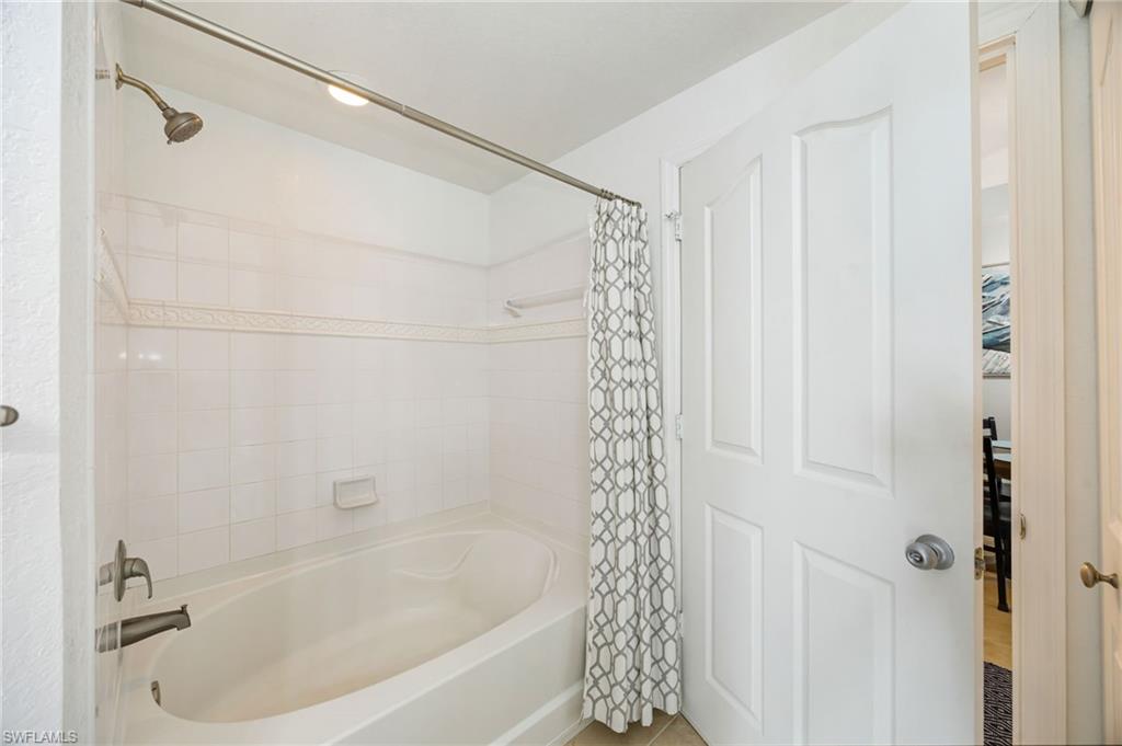 SHOWER/TUB COMBO