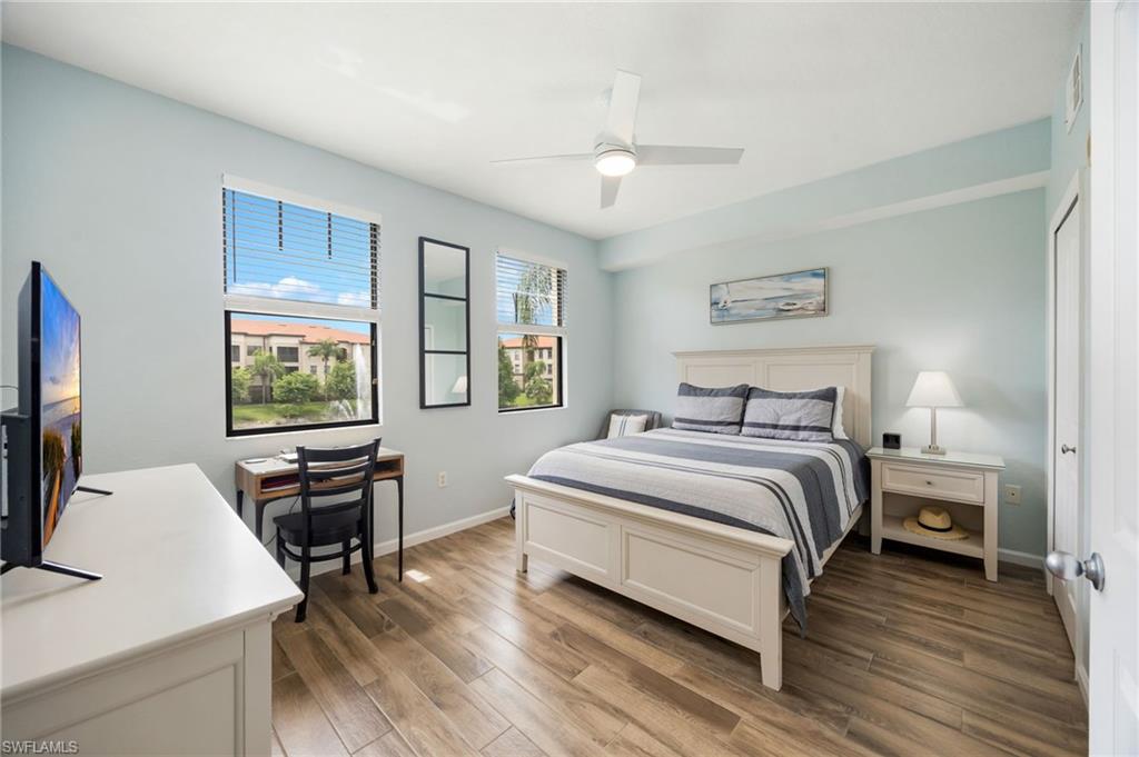 WOOD LOOK PORCELIAN TILING