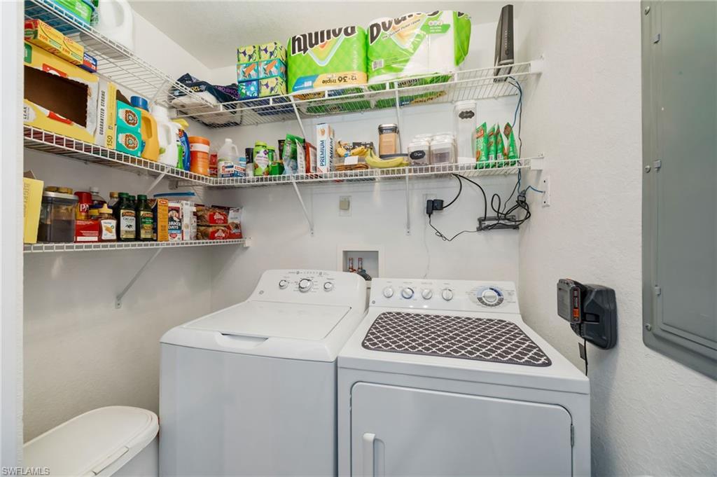 LAUNDRY/PANTRY