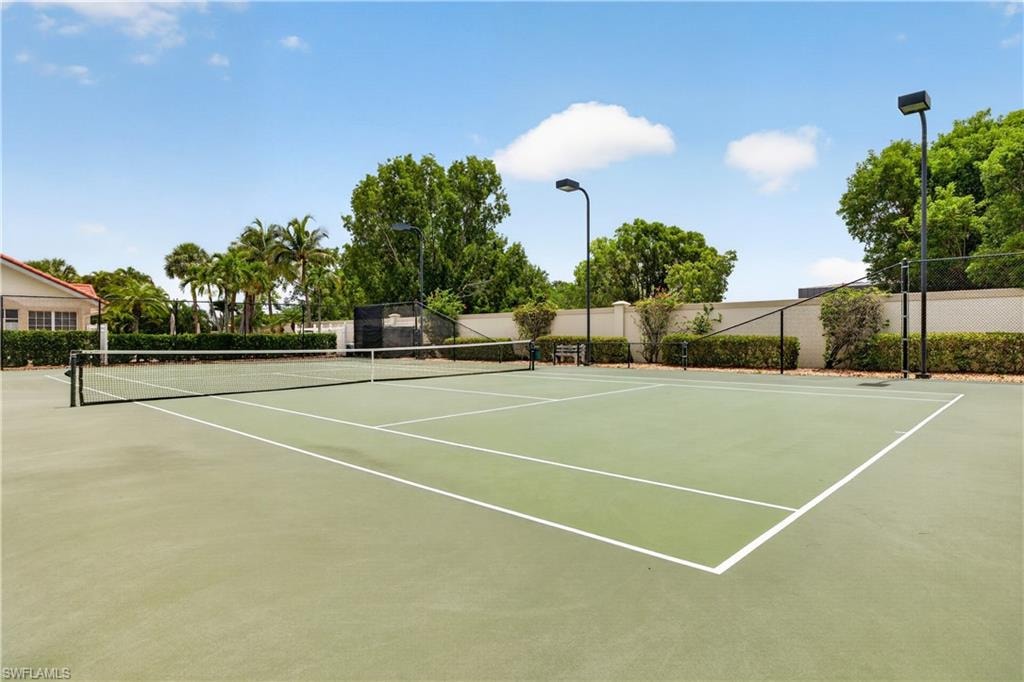 Regulation tennis court