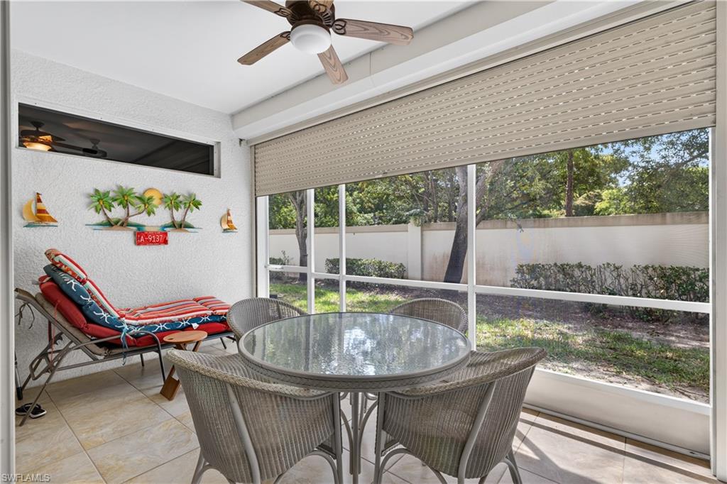 Private screened lanai
