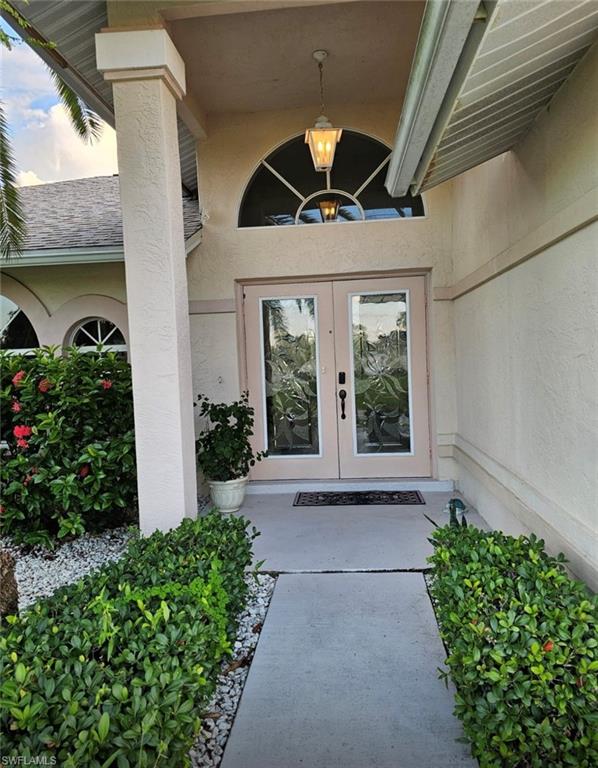 318 SW 28th ST