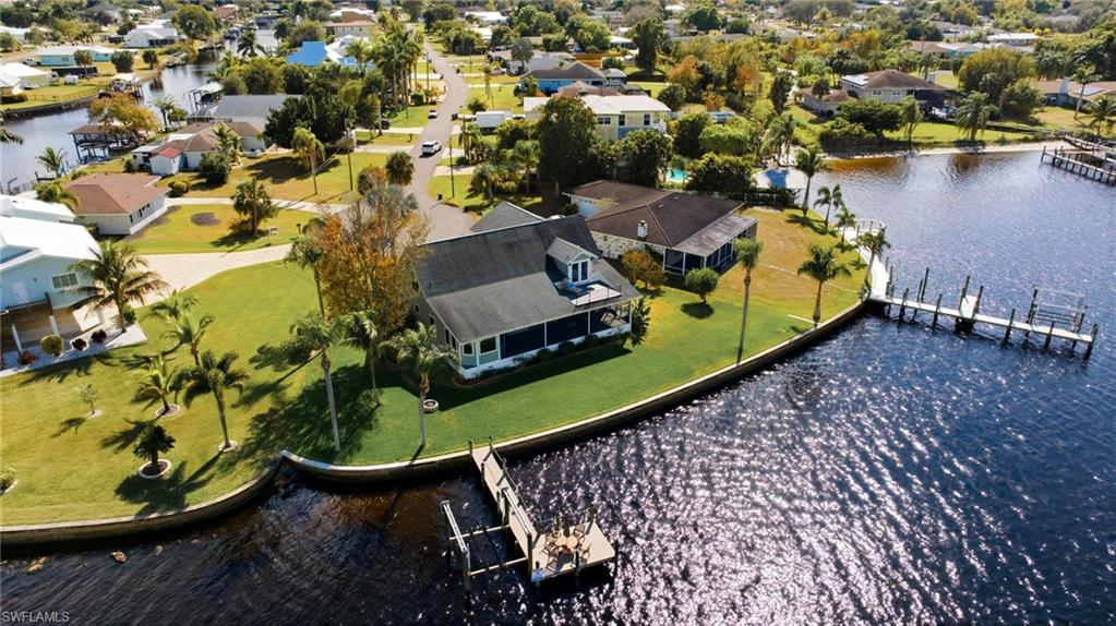 1943 Bahama AVE