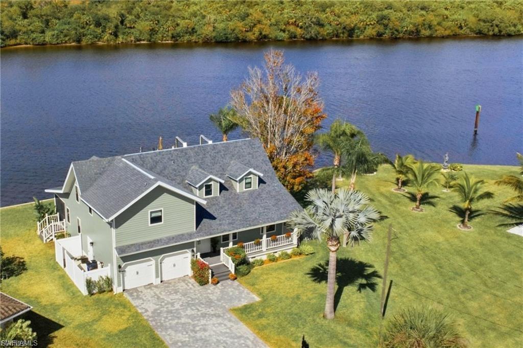 1943 Bahama AVE