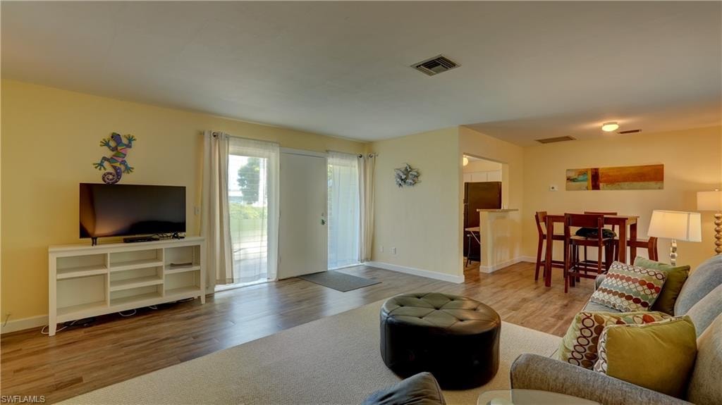 5249 Sunnybrook CT photo 8