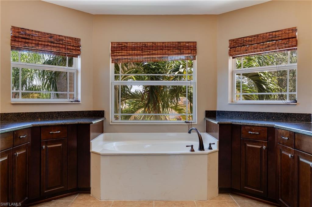 20886 Torre Del Lago ST photo 22