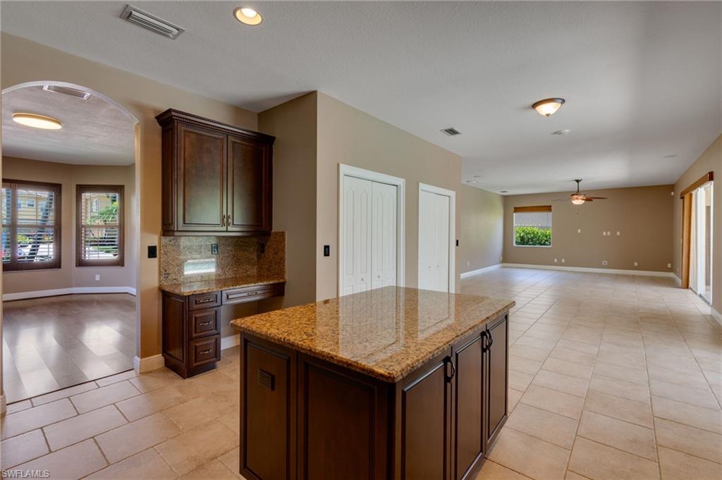 20886 Torre Del Lago ST photo 11