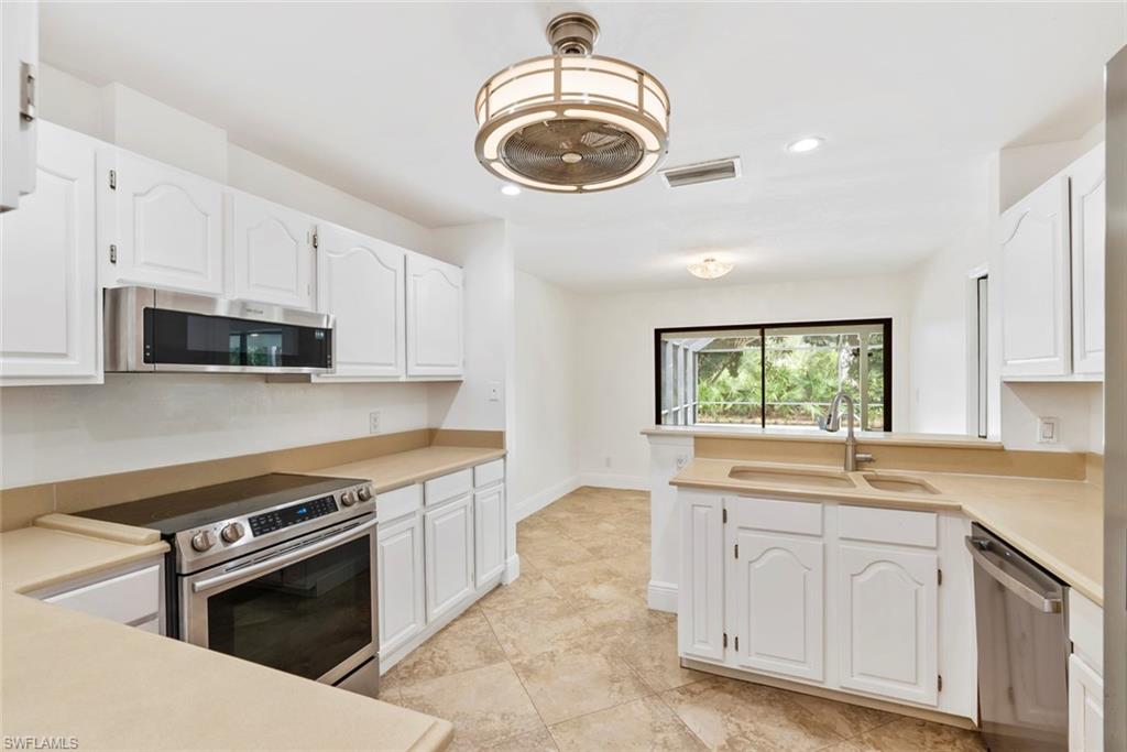 2251 Queens WAY photo 12