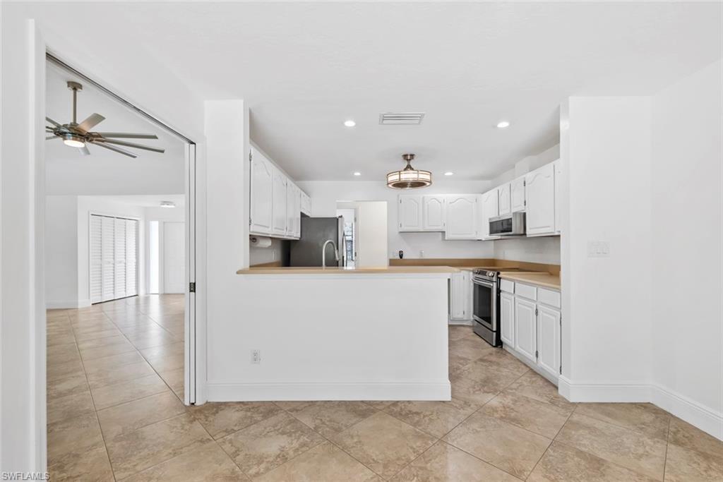 2251 Queens WAY photo 10