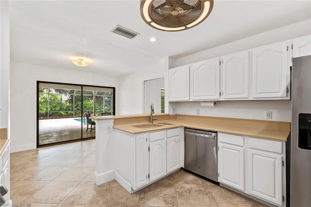 2251 Queens WAY photo 11