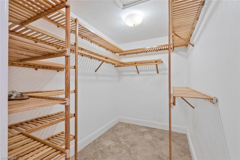 2251 Queens WAY photo 19