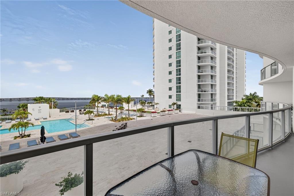 3000 Oasis Grand BLVD 505 photo 23