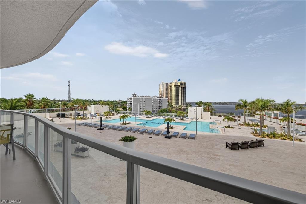3000 Oasis Grand BLVD 505 photo 24