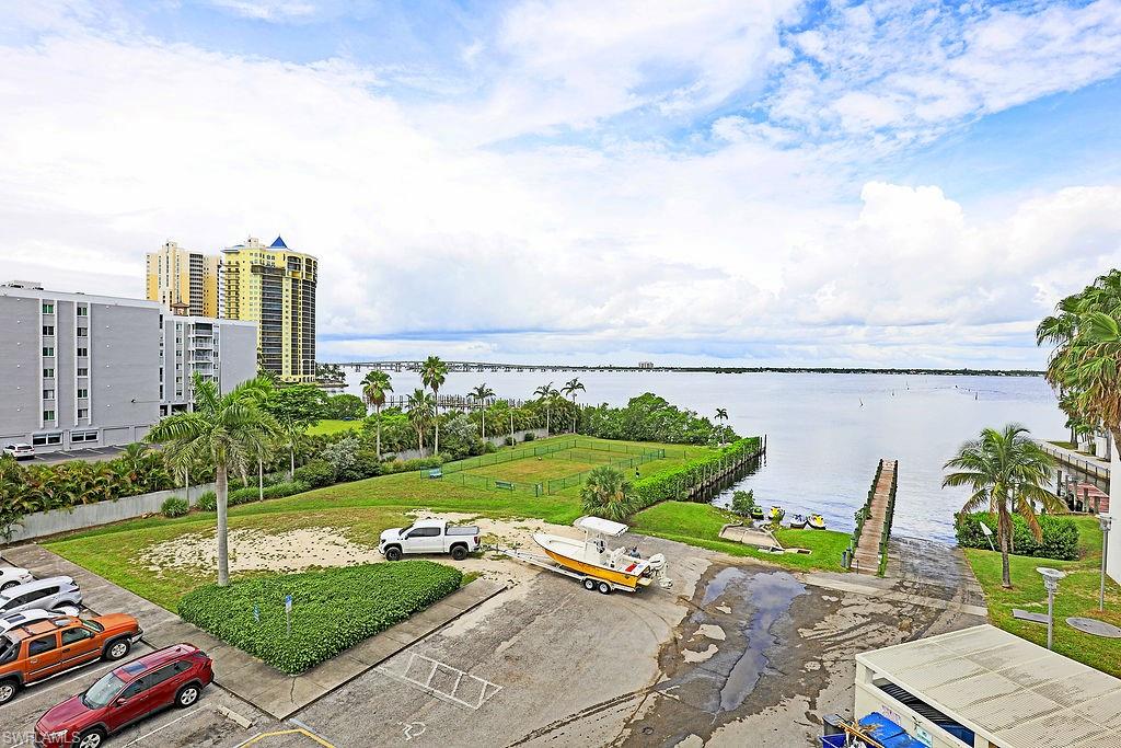 3000 Oasis Grand BLVD 505 photo 35