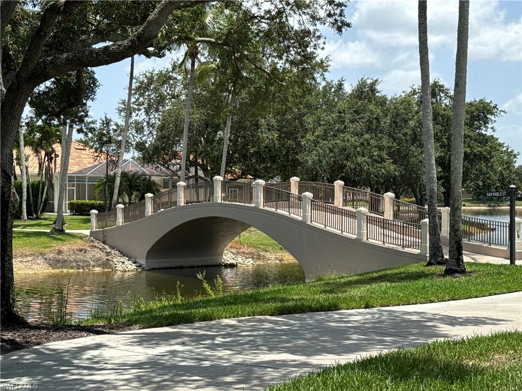 Village Walk has beautiful lakes, walk paths and bridges