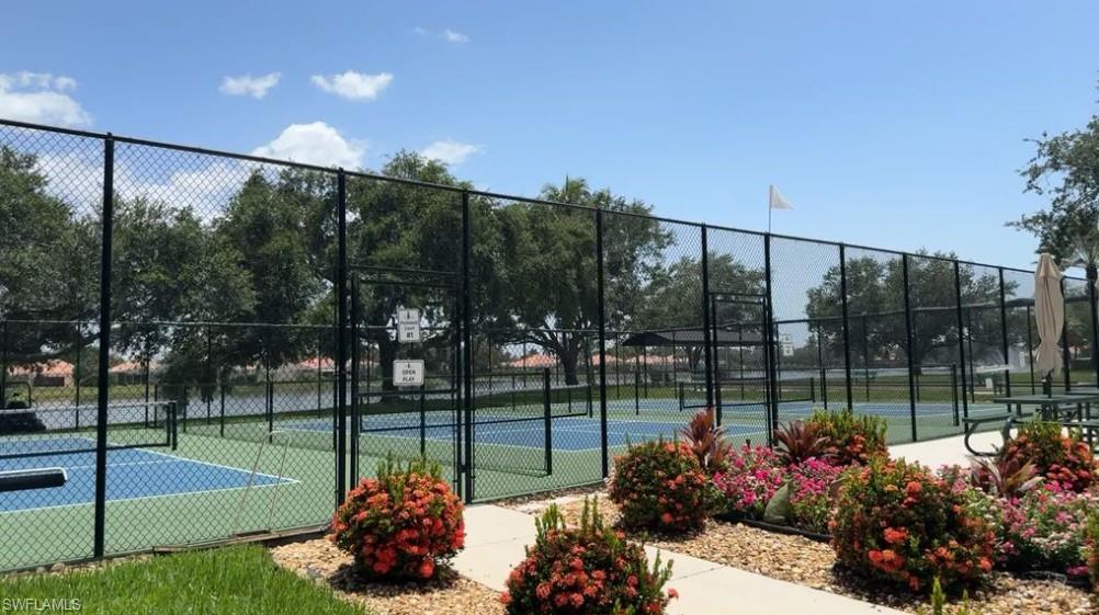 Community Tennis Courts