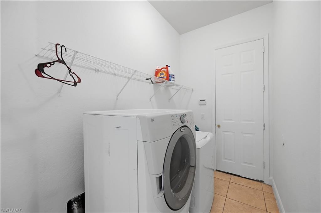 2930 35th AVE NE photo 15