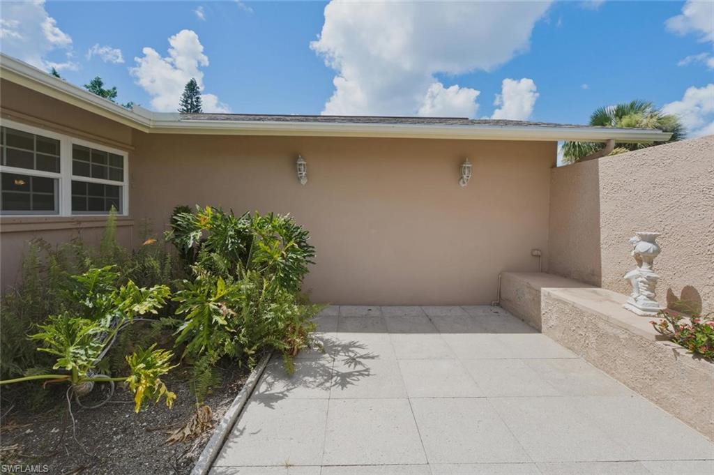 4443 Lakewood BLVD