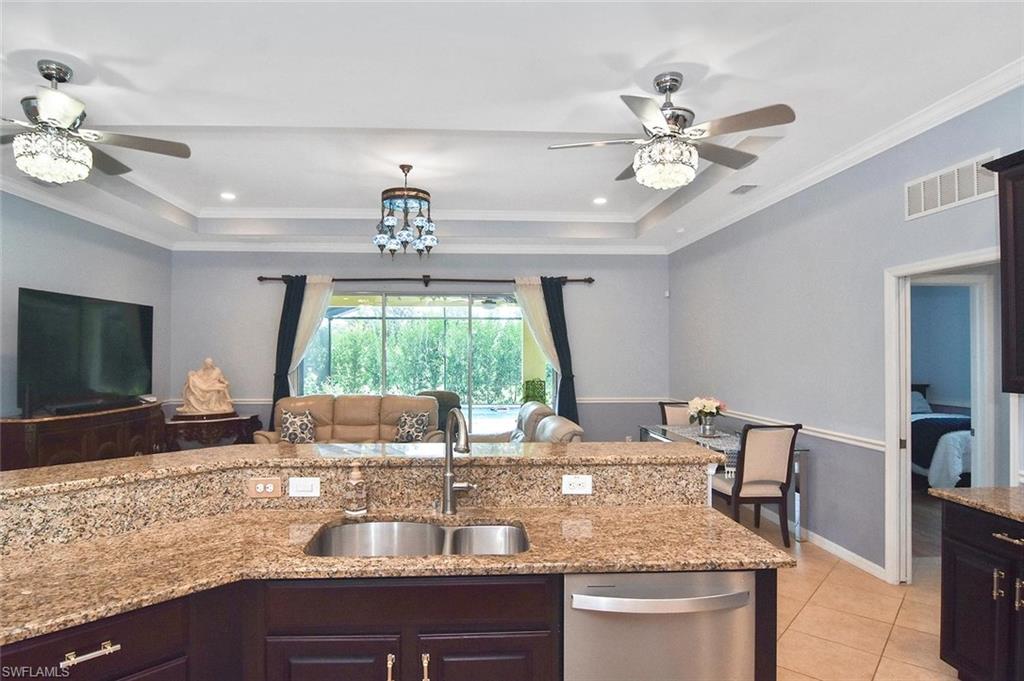 2549 Ashbury CIR photo 9