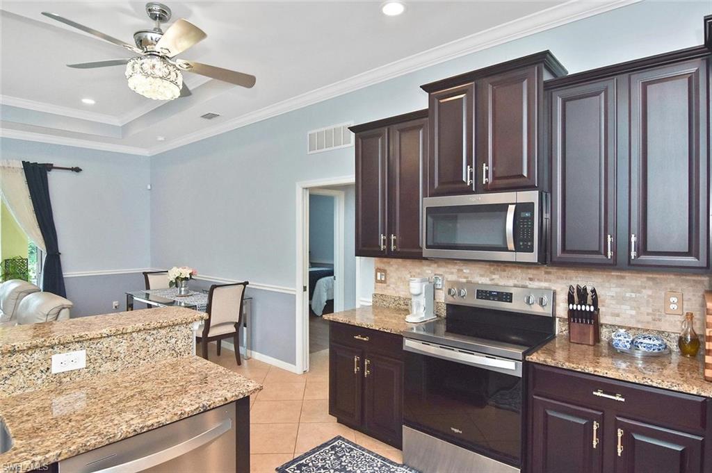 2549 Ashbury CIR photo 8