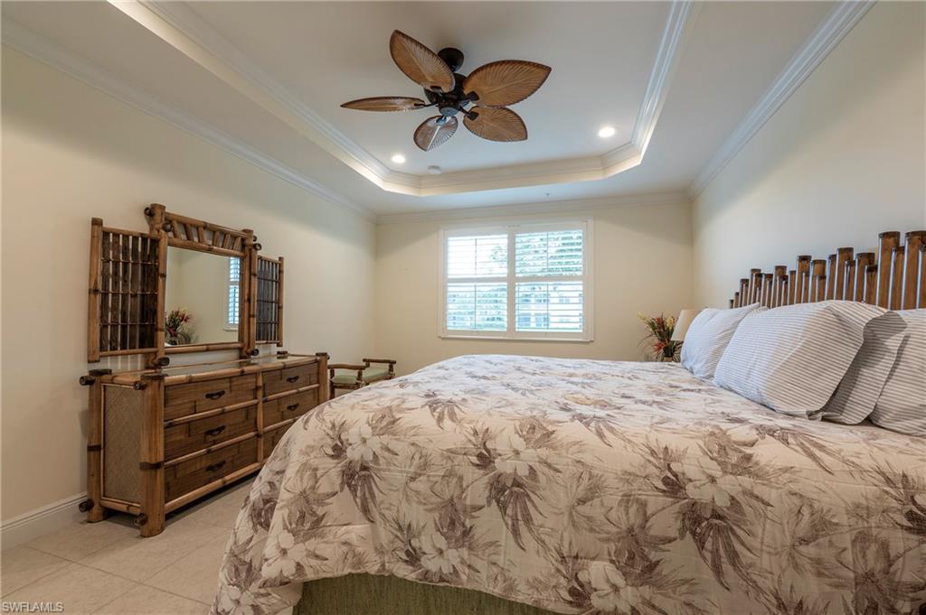 6954 Avalon CIR 702 photo 12