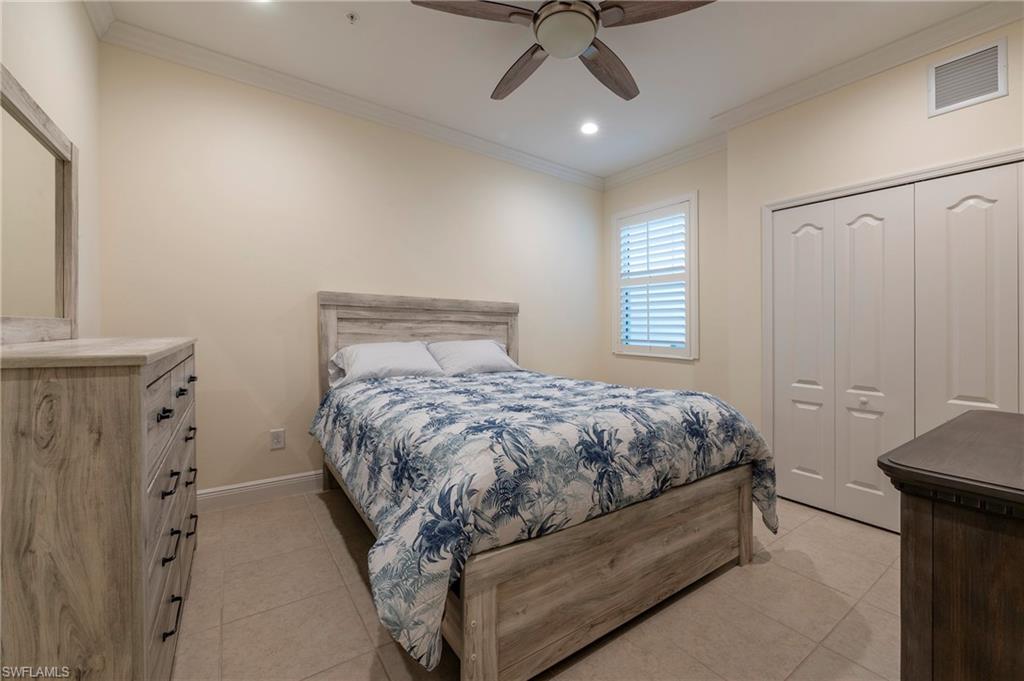 6954 Avalon CIR 702 photo 10