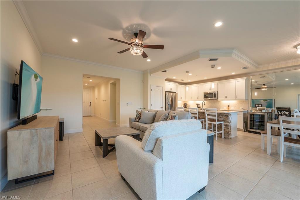 6954 Avalon CIR 702 photo 19
