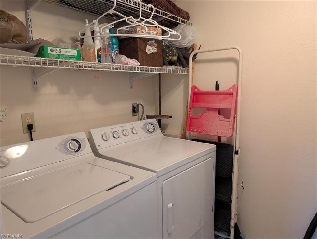 719 SW 47th TER 202 photo 12