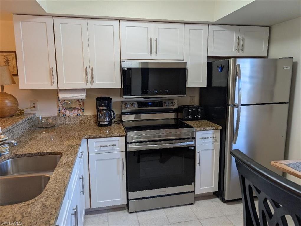 719 SW 47th TER 202