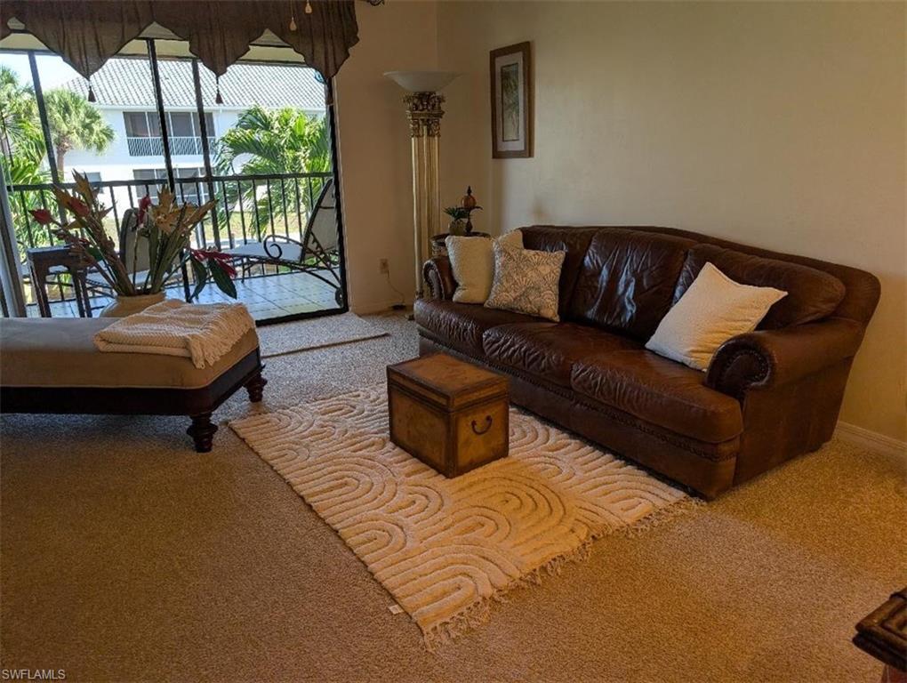 719 SW 47th TER 202