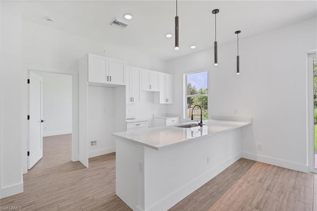 2503 Tena AVE N photo 13