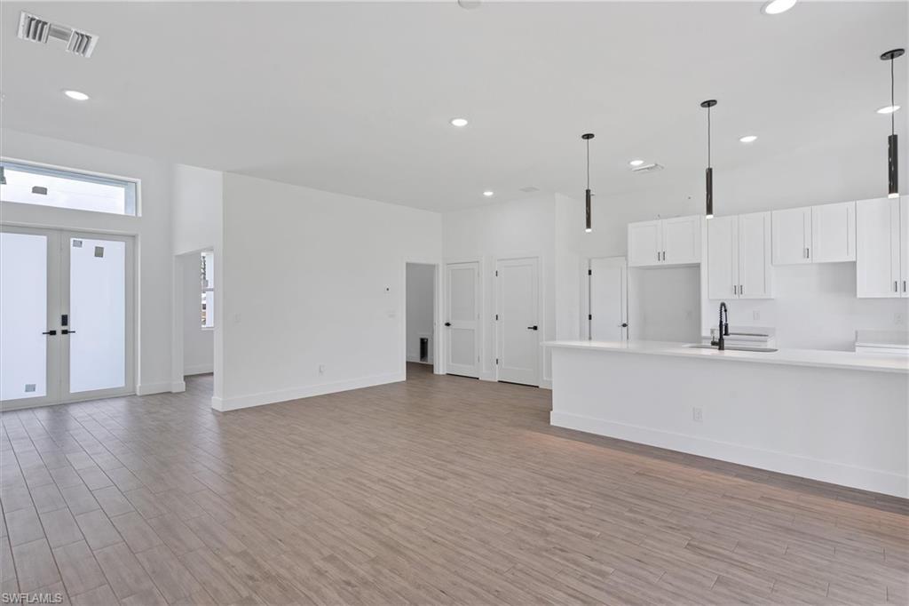 2503 Tena AVE N photo 12
