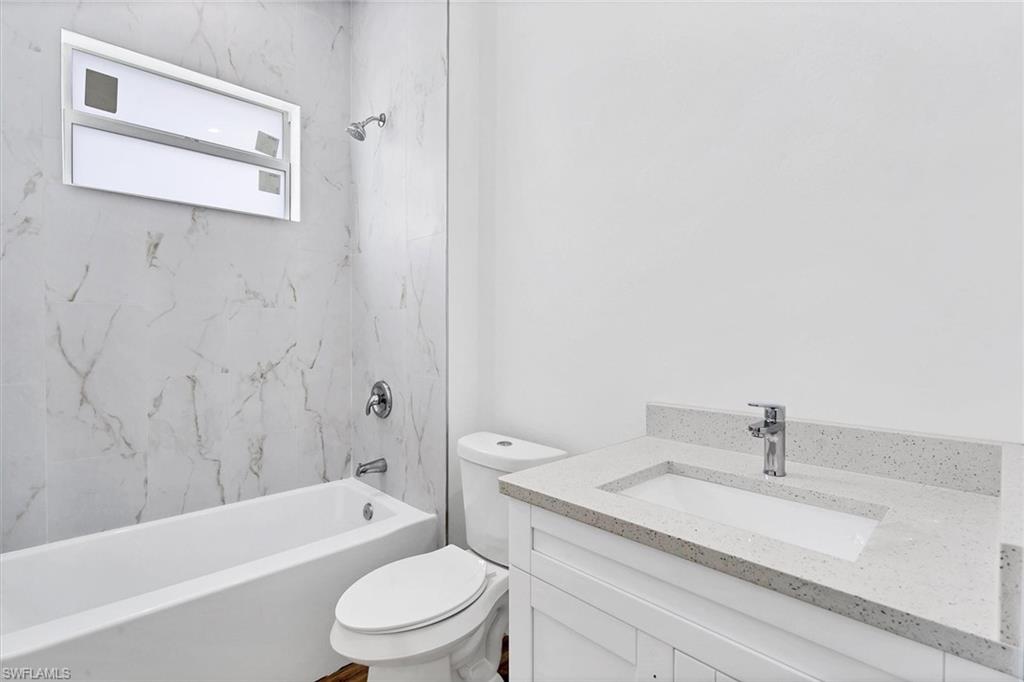 2503 Tena AVE N photo 21