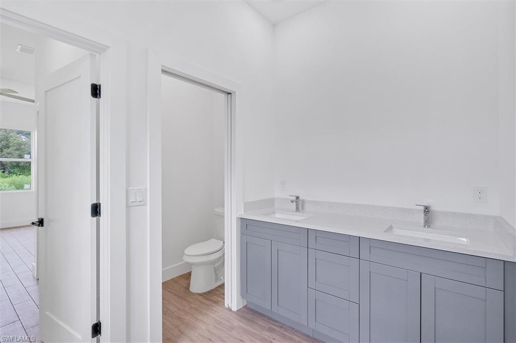 2503 Tena AVE N photo 19