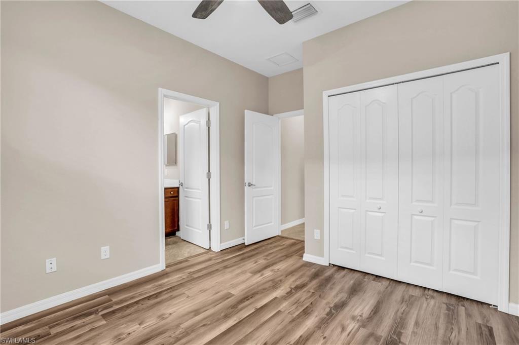 2061 Hamlin ST photo 10