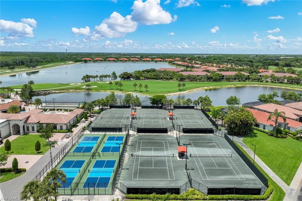 5 Har Tru Tennis Courts and 4 Pickle Ball Courts, all the "I Wants" in one place.