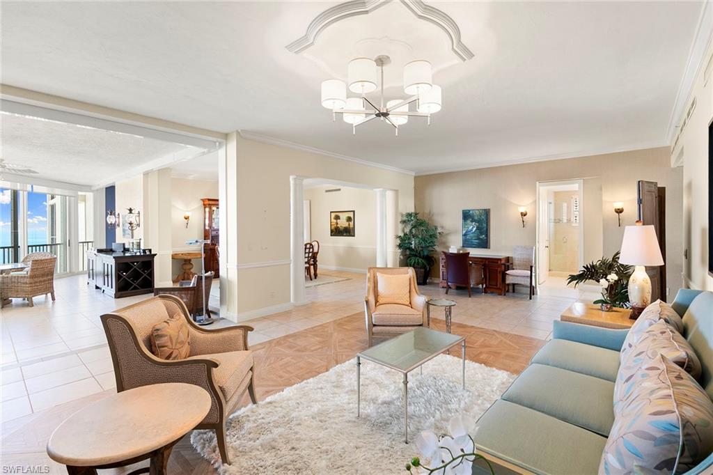 5000 Royal Marco WAY 831 photo 6