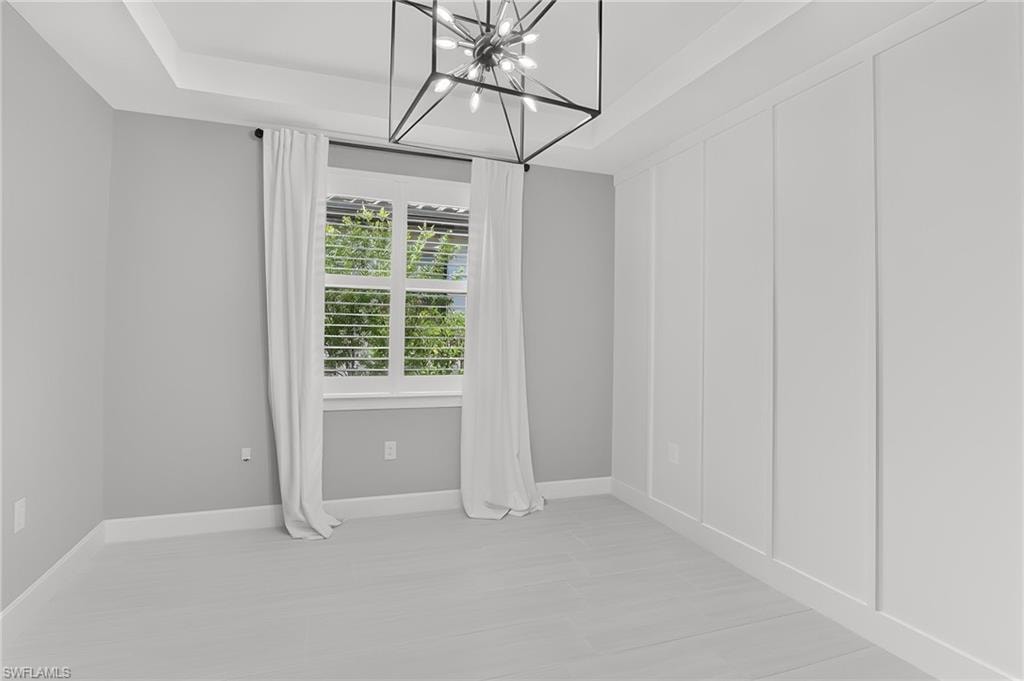 17624 Kinzie LN photo 12