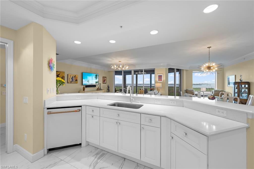 23650 Via Veneto BLVD 1403 photo 6